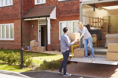 Removal van service for homes and flats in Maida Vale
